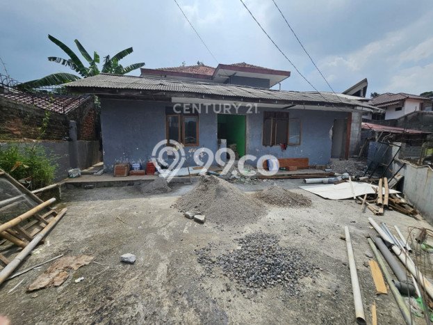 For Sale Hunian Rumah Nyaman 7 Kamar di Sukasari, Bogor For Sale Hunian Rumah Nyaman 7 Kamar di Sukasari, Bogor