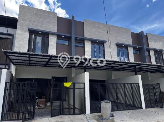 Rumah Mewah LB 140m2 Siap Huni Desain Elegan di Villa Meruya, Jakarta Barat Rumah Mewah LB 140m2 Siap Huni Desain Elegan di Villa Meruya, Jakarta Barat