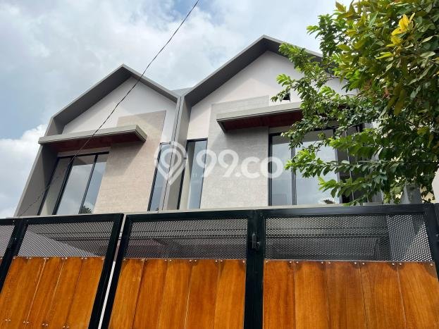 Dijual Rumah Eksklusif 3 KT di Meruya, Jakarta Barat Dijual Rumah Eksklusif 3 KT di Meruya, Jakarta Barat