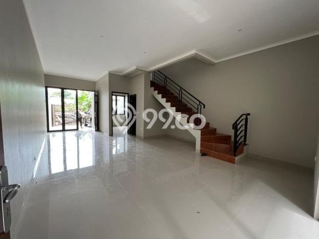 Dijual Rumah Eksklusif 3 KT di Meruya, Jakarta Barat Dijual Rumah Eksklusif 3 KT di Meruya, Jakarta Barat