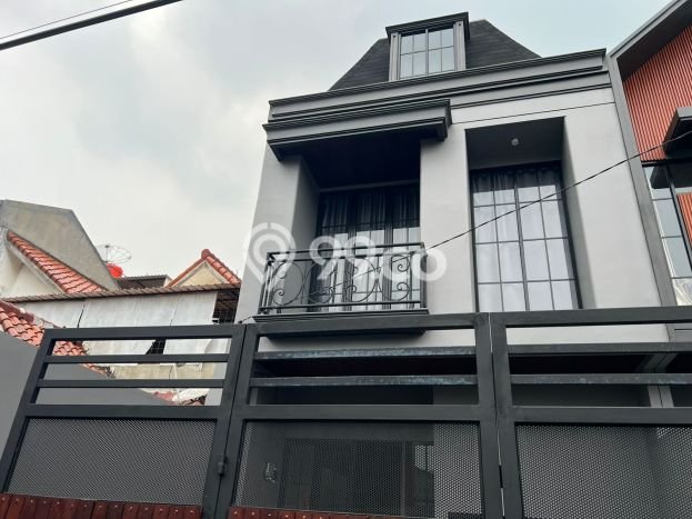 Hunian Nyaman Asri 3 KT Siap Pakai di Villa Meruya Jakarta Barat Hunian Nyaman Asri 3 KT Siap Pakai di Villa Meruya Jakarta Barat