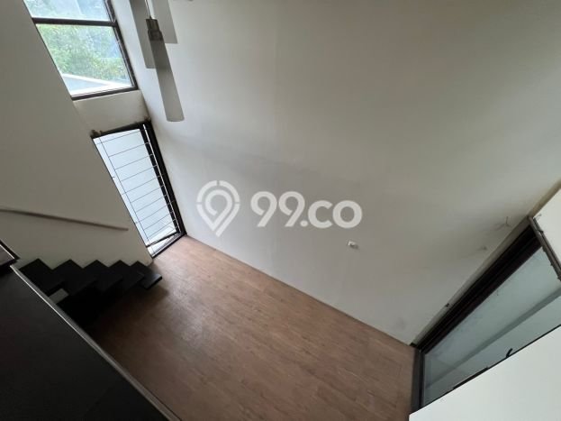 Rumah Elit Modern Tanpa Renovasi di Villa Meruya Jakarta Barat Rumah Elit Modern Tanpa Renovasi di Villa Meruya Jakarta Barat