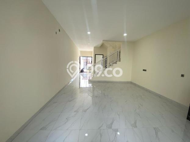 Jual Rumah Eksklusif 4 KT di Meruya, Jakarta Barat Jual Rumah Eksklusif 4 KT di Meruya, Jakarta Barat