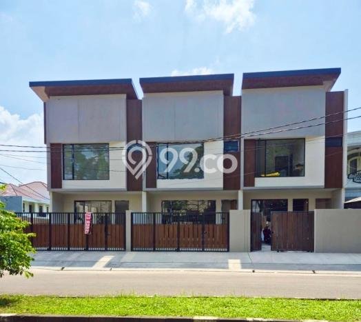 Jual Rumah Mewah Megah Dengan View Eksklusif di Villa Meruya, Jakarta Barat Jual Rumah Mewah Megah Dengan View Eksklusif di Villa Meruya, Jakarta Barat