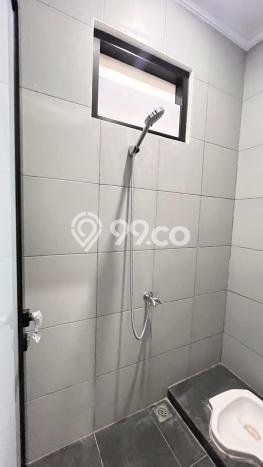 Rumah Luxury Modern Tanpa Renovasi di Meruya Jakarta Barat Rumah Luxury Modern Tanpa Renovasi di Meruya Jakarta Barat