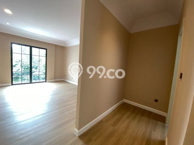 Jual Rumah Bagus Siap Huni LB 160m2 di Kebon Jeruk, Jakarta Barat Jual Rumah Bagus Siap Huni LB 160m2 di Kebon Jeruk, Jakarta Barat