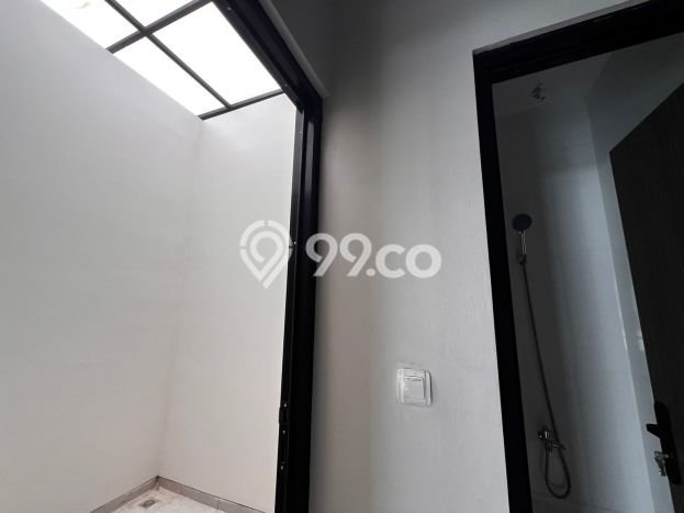 Jual Rumah Eksklusif 3 KT di Meruya, Jakarta Barat Jual Rumah Eksklusif 3 KT di Meruya, Jakarta Barat