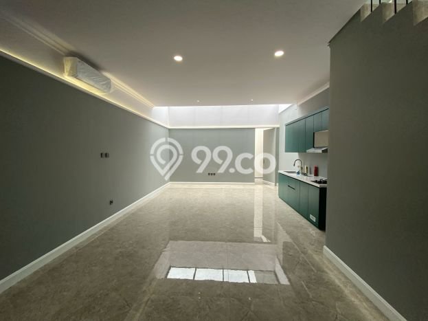 Jual Rumah Bagus Siap Huni LB 160m2 di Kebon Jeruk, Jakarta Barat Jual Rumah Bagus Siap Huni LB 160m2 di Kebon Jeruk, Jakarta Barat