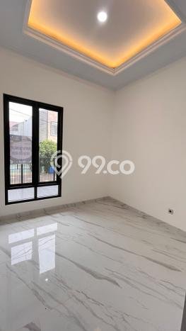 Rumah Luxury Modern Tanpa Renovasi di Meruya Jakarta Barat Rumah Luxury Modern Tanpa Renovasi di Meruya Jakarta Barat