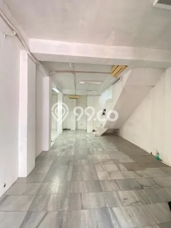Ruko Dijual di Jakarta Selatan LT 71m2 & LB 284m2 Lokasi Terbaik! Ruko Dijual di Jakarta Selatan LT 71m2 & LB 284m2 Lokasi Terbaik!
