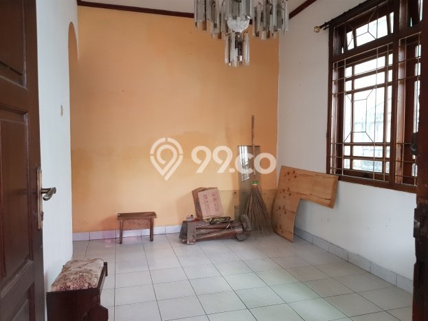 Jual Cepat Hunian Elegan Klasik di Jakarta Selatan Jual Cepat Hunian Elegan Klasik di Jakarta Selatan