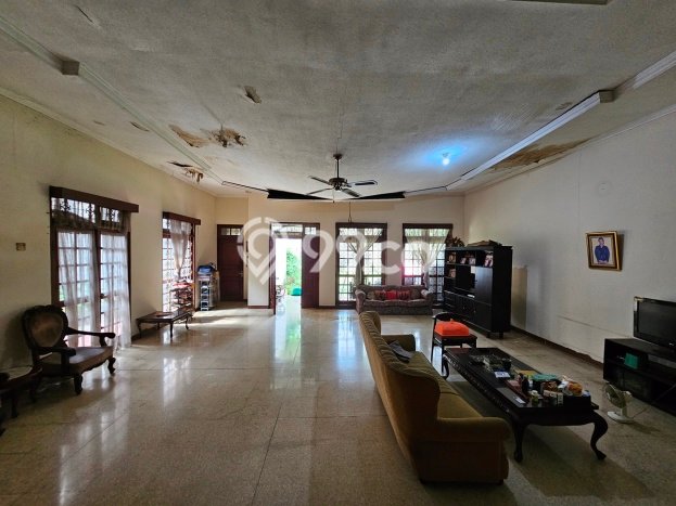 Rumah Mewah LB 500m2 Siap Pakai Desain Elegan di Kemang, Jakarta Selatan Rumah Mewah LB 500m2 Siap Pakai Desain Elegan di Kemang, Jakarta Selatan
