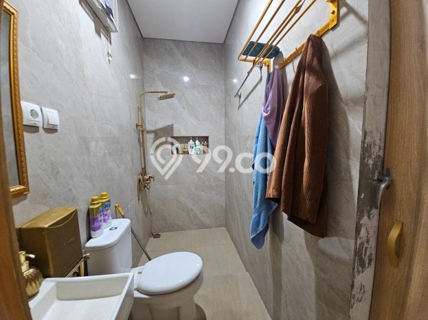 Siap Huni Hunian Elit 6 Kamar di Pasar Minggu Dekat ke Mana Saja Siap Huni Hunian Elit 6 Kamar di Pasar Minggu Dekat ke Mana Saja