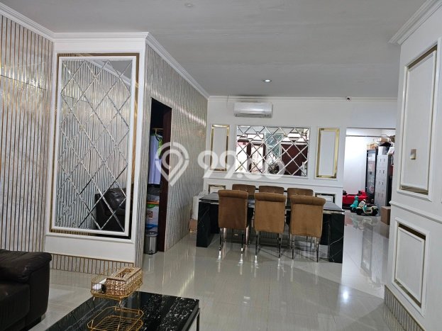 Siap Huni Hunian Elit 6 Kamar di Pasar Minggu Dekat ke Mana Saja Siap Huni Hunian Elit 6 Kamar di Pasar Minggu Dekat ke Mana Saja