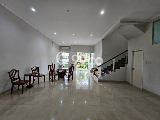 Dijual Rumah Mewah Megah Dengan View Cantik di Pondok Indah, Jakarta Selatan Dijual Rumah Mewah Megah Dengan View Cantik di Pondok Indah, Jakarta Selatan