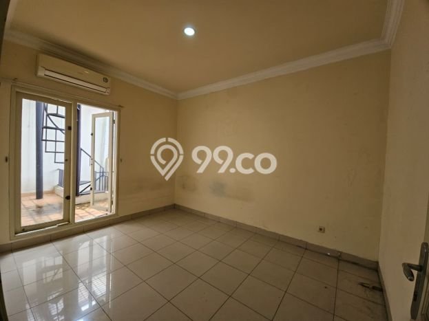 Rumah Cantik Siap Pakai Di Kebayoran Lama Luas 200m2 Aman Rumah Cantik Siap Pakai Di Kebayoran Lama Luas 200m2 Aman
