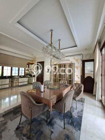 Dijual Rumah Mewah Megah Dengan View Eksklusif di Bintaro, Jakarta Selatan Dijual Rumah Mewah Megah Dengan View Eksklusif di Bintaro, Jakarta Selatan