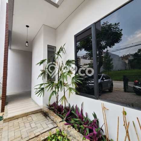 Hot Offer Hunian Mewah Ideal dan Luas di Sukasari, Bandung Hot Offer Hunian Mewah Ideal dan Luas di Sukasari, Bandung