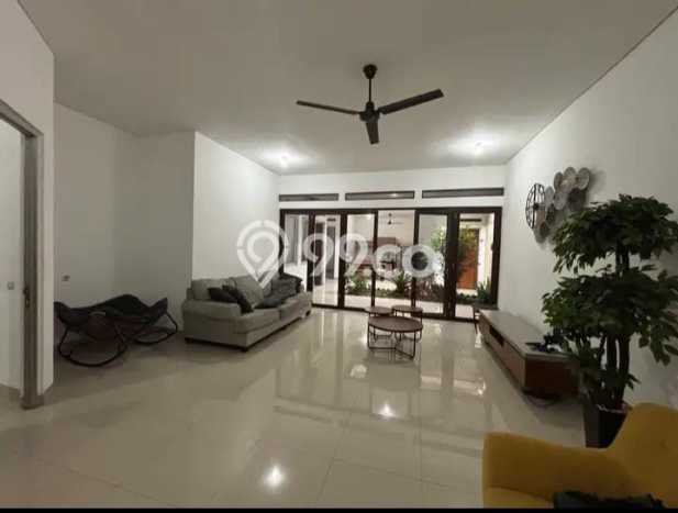 Lokasi strategis! Rumah siap huni dikontrakkan di Bandung Kidul LB 95m2 Lokasi strategis! Rumah siap huni dikontrakkan di Bandung Kidul LB 95m2