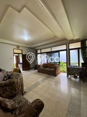 UNIT TERBATAS! Rumah area Lengkong, 2 KM, LT 373m² Bangunan 200m² UNIT TERBATAS! Rumah area Lengkong, 2 KM, LT 373m² Bangunan 200m²