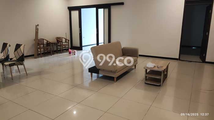 Disewakan Rumah Konsep Modern di Bojongloa Kidul Bandung dengan 4 Kamar Disewakan Rumah Konsep Modern di Bojongloa Kidul Bandung dengan 4 Kamar