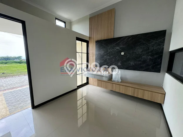 For Sale Rumah 2 Kamar Lokasi Strategis Bagus dan Strategis di Lowokwaru For Sale Rumah 2 Kamar Lokasi Strategis Bagus dan Strategis di Lowokwaru