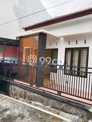 Rumah Modern Cantik 3 KT Bisa Langsung Pindah di Lowokwaru Rumah Modern Cantik 3 KT Bisa Langsung Pindah di Lowokwaru
