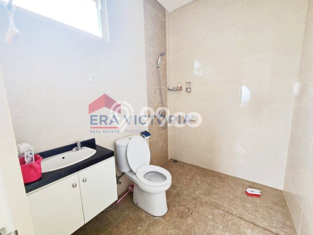Siap Huni Hunian Elit 4 Kamar di Kedungkandang Dekat ke Mana Pun Siap Huni Hunian Elit 4 Kamar di Kedungkandang Dekat ke Mana Pun