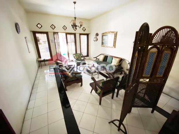 Siap Huni Rumah Mewah 5 Kamar di Blimbing Dekat ke Mana Saja Siap Huni Rumah Mewah 5 Kamar di Blimbing Dekat ke Mana Saja