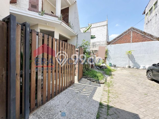 Dijual Rumah 4 Kamar Lokasi Strategis Nyaman dan Strategis di Lowokwaru Dijual Rumah 4 Kamar Lokasi Strategis Nyaman dan Strategis di Lowokwaru