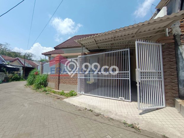 Dijual Cepat Rumah Bagus Siap Huni LB 150m2 di Singosari, Malang Dijual Cepat Rumah Bagus Siap Huni LB 150m2 di Singosari, Malang