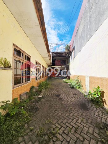 Gudang disewakan di Blimbing Malang dengan luas bangunan 2000m2 Gudang disewakan di Blimbing Malang dengan luas bangunan 2000m2