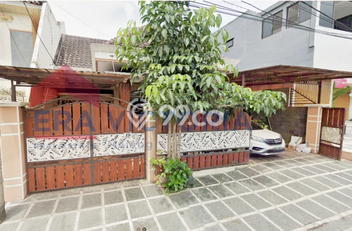 Lokasi strategis! Rumah siap huni dikontrakkan di Lowokwaru LB 175m2 Lokasi strategis! Rumah siap huni dikontrakkan di Lowokwaru LB 175m2
