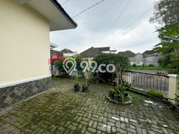 Rumah Modern Cantik 3 KT Bisa Langsung Pindah di Blimbing Rumah Modern Cantik 3 KT Bisa Langsung Pindah di Blimbing
