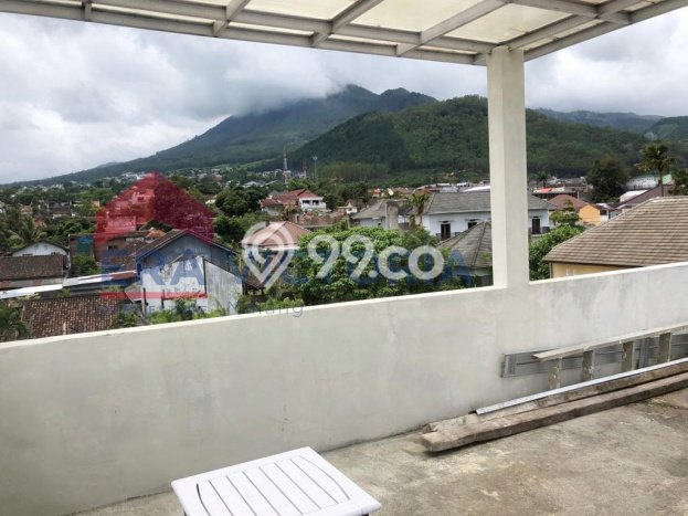 Dijual Rumah 4 Kamar Lokasi Ideal Nyaman dan Strategis di Batu Dijual Rumah 4 Kamar Lokasi Ideal Nyaman dan Strategis di Batu