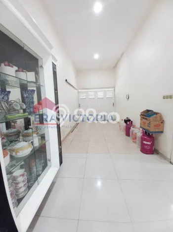 Rumah Mewah Dijual LT 300m2 di Blimbing, Malang Rumah Mewah Dijual LT 300m2 di Blimbing, Malang
