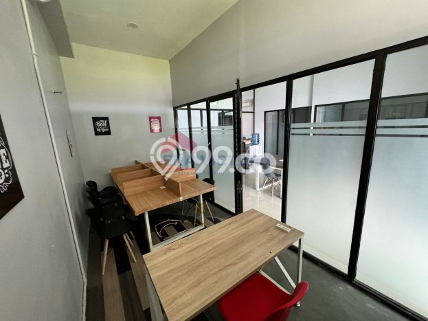 Ready to Use! Premium House LT 280m2 Desain Modern di Tunggulwulung Ready to Use! Premium House LT 280m2 Desain Modern di Tunggulwulung