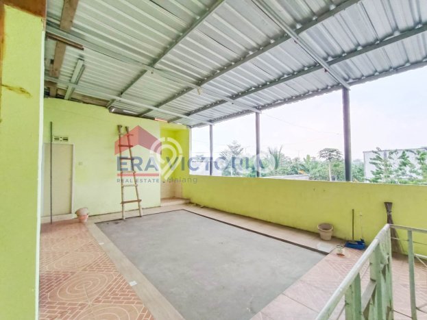 Hunian Cantik Modern Lb 250m2 di Pakis, Malang Hunian Cantik Modern Lb 250m2 di Pakis, Malang