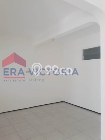 Disewakan! Rumah 2 Kamar Tidur &
1 Kamar Mandi di Tidar, Malang Disewakan! Rumah 2 Kamar Tidur &
1 Kamar Mandi di Tidar, Malang