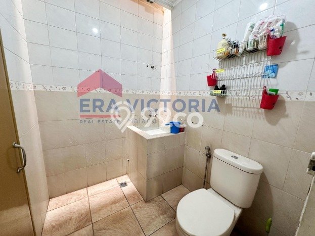 Rumah Modern 8 KT LT 314m2 di Araya Rumah Modern 8 KT LT 314m2 di Araya