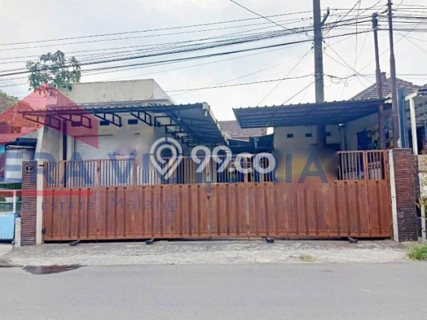 For Sale Rumah 5 Kamar Lokasi Ideal Bagus dan Strategis di Kedungkandang For Sale Rumah 5 Kamar Lokasi Ideal Bagus dan Strategis di Kedungkandang