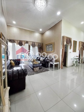 Rumah Mewah Dijual LT 300m2 di Blimbing, Malang Rumah Mewah Dijual LT 300m2 di Blimbing, Malang
