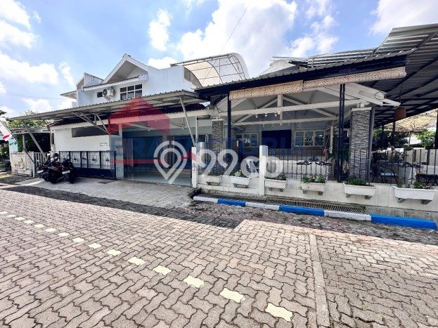 Rumah Modern 8 KT LT 314m2 di Araya Rumah Modern 8 KT LT 314m2 di Araya