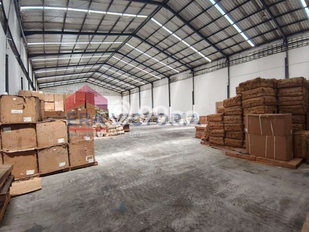 Gudang Disewakan Lokasi Pakisaji Malang Harga Spesial! Gudang Disewakan Lokasi Pakisaji Malang Harga Spesial!