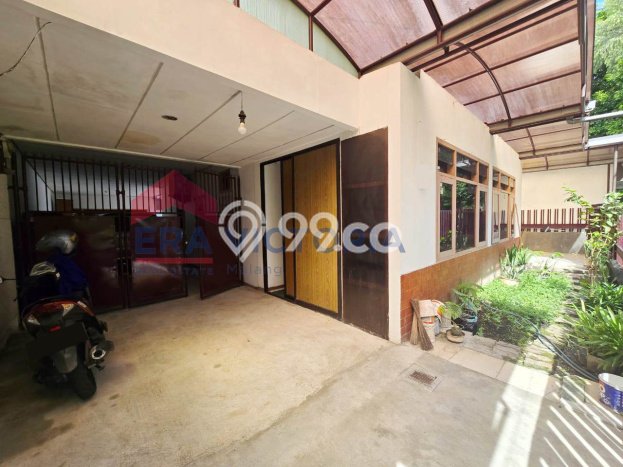 Rumah Mewah LB 200m2 Siap Huni Desain Elegan di Malang Kota, Malang Rumah Mewah LB 200m2 Siap Huni Desain Elegan di Malang Kota, Malang