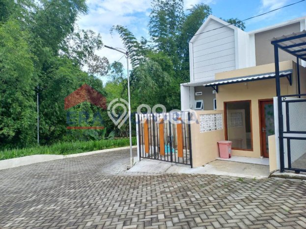 Jual Rumah Bagus Siap Huni LB 60m2 di Pakis, Malang Jual Rumah Bagus Siap Huni LB 60m2 di Pakis, Malang