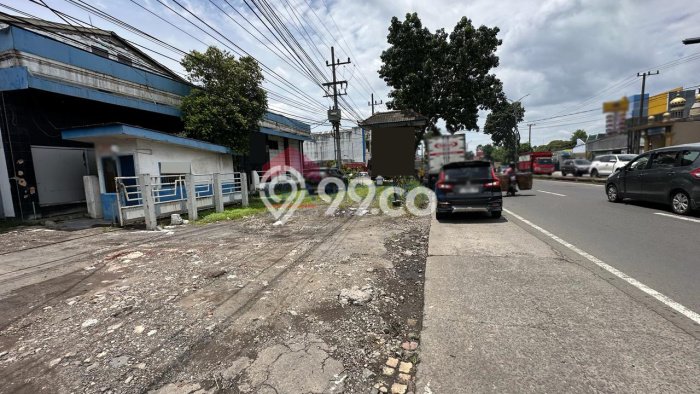 Gudang Dijual di Singosari LT 9448m2, LB 3500m2 untuk Investasi Gudang Dijual di Singosari LT 9448m2, LB 3500m2 untuk Investasi
