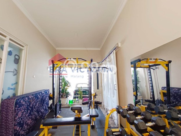 Hunian Mewah Siap Huni LT 251m2 di Merjosari, Malang Hunian Mewah Siap Huni LT 251m2 di Merjosari, Malang
