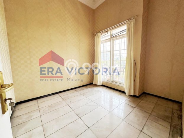 Rumah Mewah Siap Huni LT 699m2 di Blimbing, Malang Rumah Mewah Siap Huni LT 699m2 di Blimbing, Malang