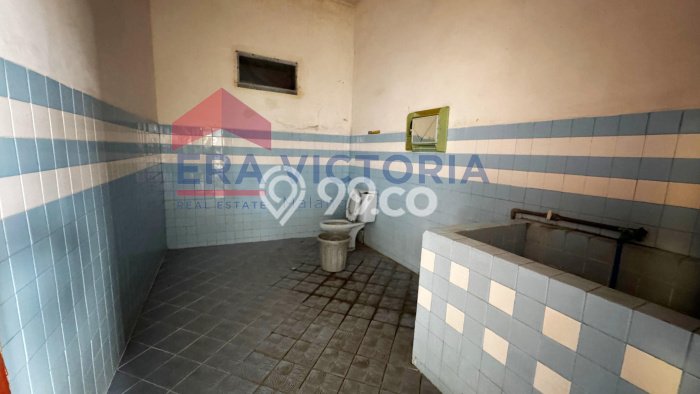 Jual Rumah Bagus Siap Huni LB 220m2 di Lowokwaru, Malang Jual Rumah Bagus Siap Huni LB 220m2 di Lowokwaru, Malang